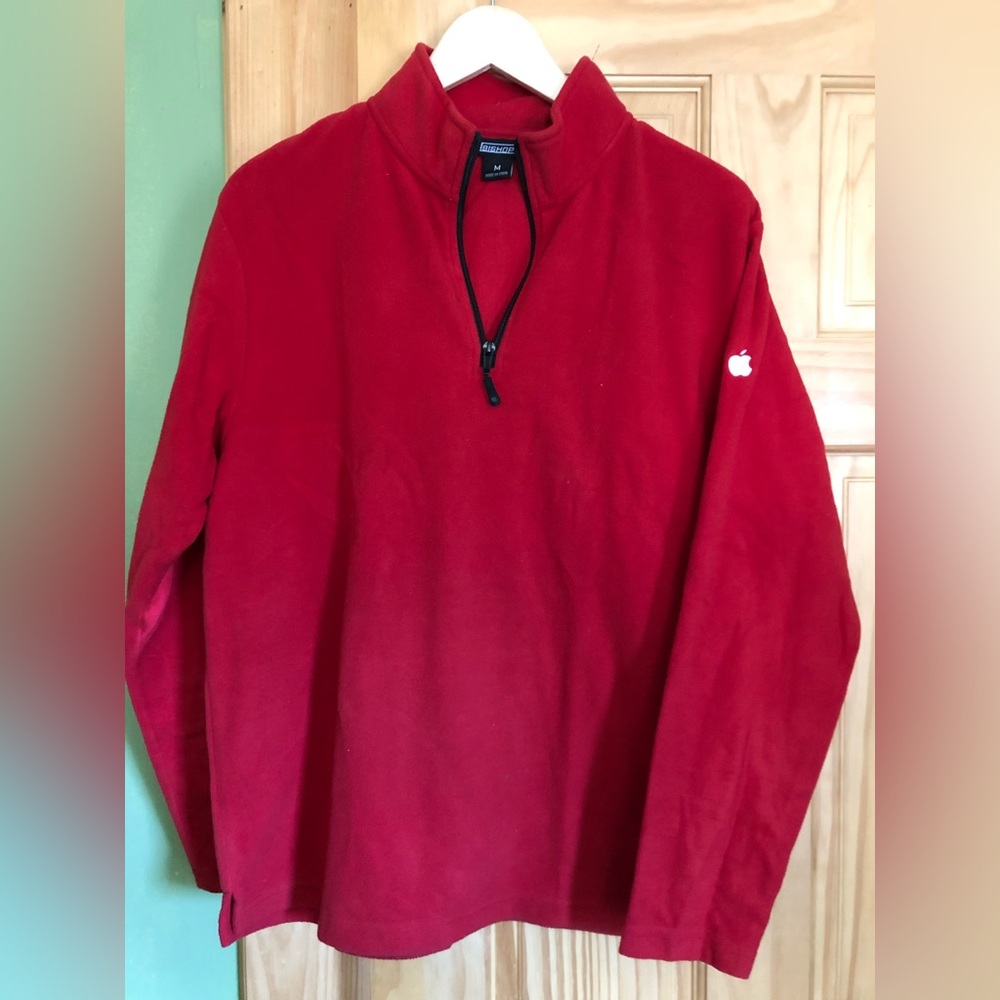Apple Employee Fleece Quarter zip pullover by Bishop Red Size: Medium